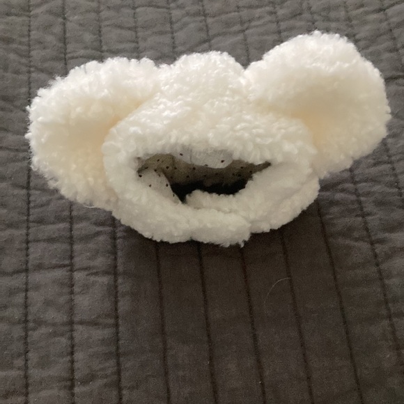 Puppy dog Sweater, Hat & Kong Bone - Picture 9 of 11